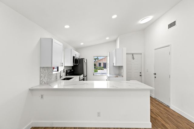 8089 Springtree Road, Boca Raton, FL 33496