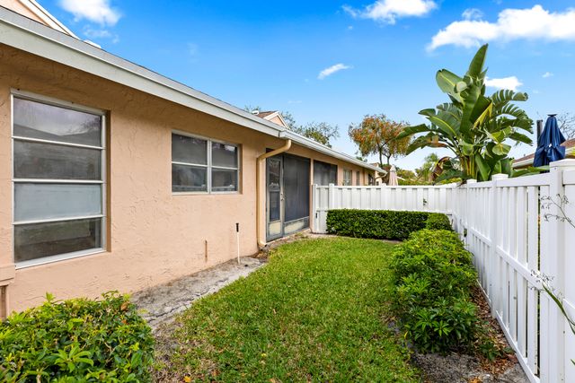 8089 Springtree Road, Boca Raton, FL 33496