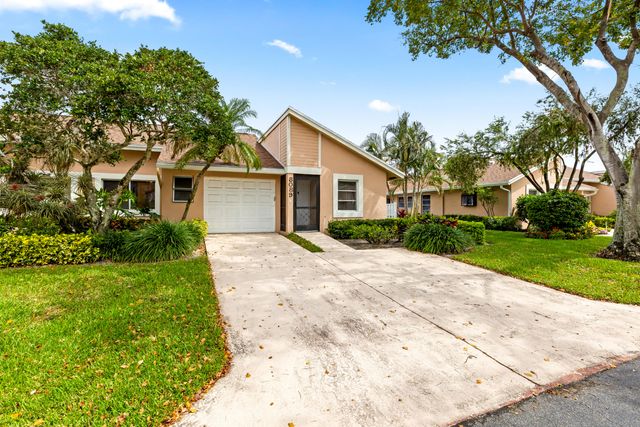 8089 Springtree Road, Boca Raton, FL 33496
