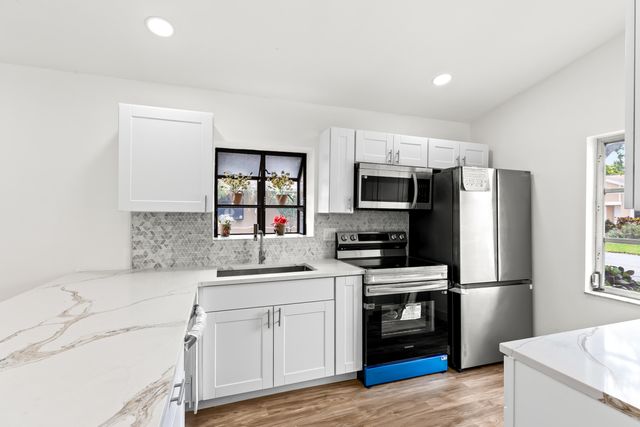 8089 Springtree Road, Boca Raton, FL 33496