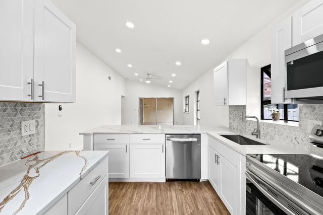 8089 Springtree Road, Boca Raton, FL 33496