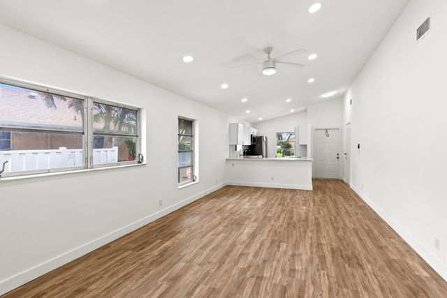 8089 Springtree Road, Boca Raton, FL 33496