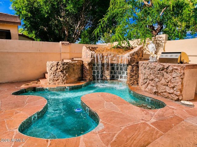 209 N 76TH Place, Mesa, AZ 85207
