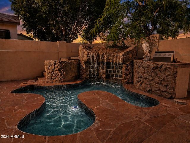 209 N 76TH Place, Mesa, AZ 85207