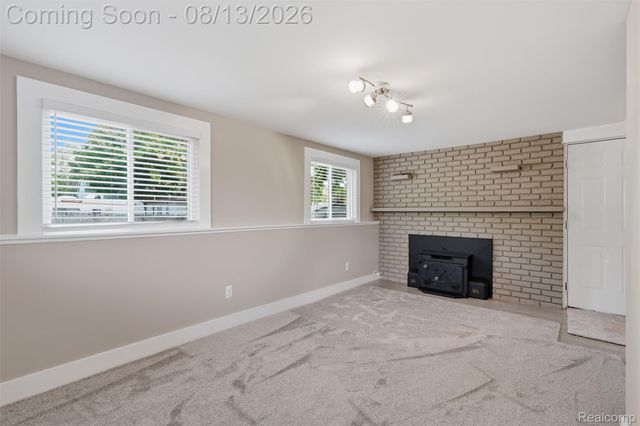 107 2nd Street, Fenton, MI 48430