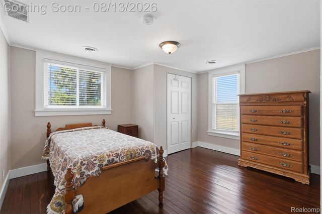 107 2nd Street, Fenton, MI 48430