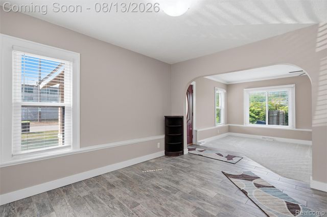 107 2nd Street, Fenton, MI 48430