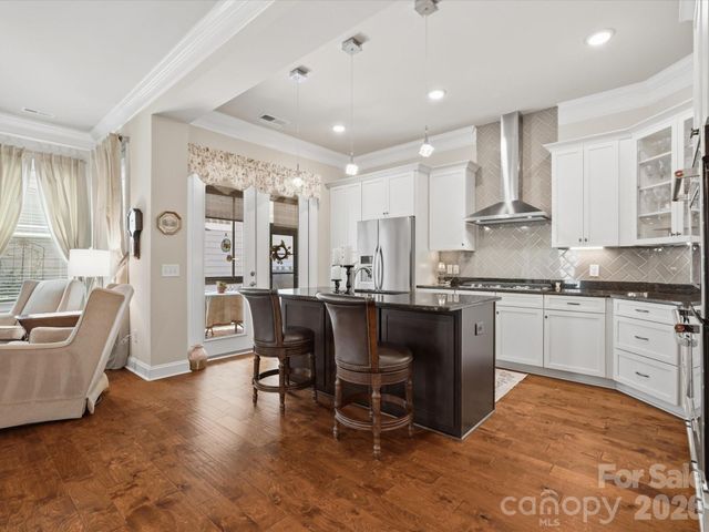 2050 Laney Pond Road, Matthews, NC 28104