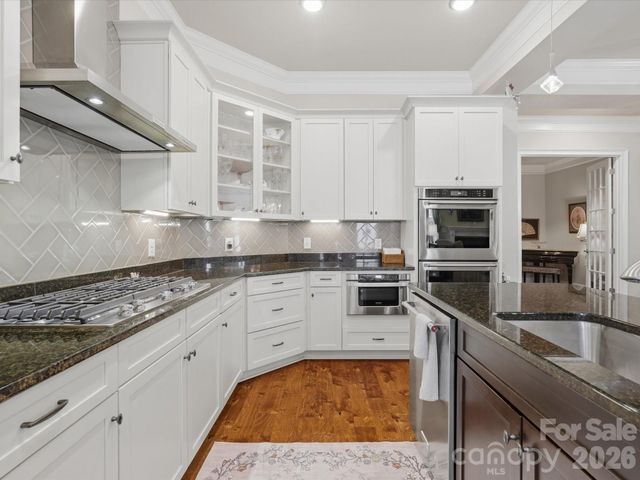 2050 Laney Pond Road, Matthews, NC 28104