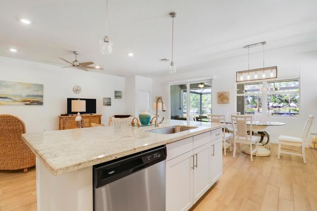 2011 NW Golden Oak Trail, Jensen Beach, FL 34957