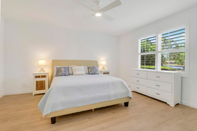 2011 NW Golden Oak Trail, Jensen Beach, FL 34957