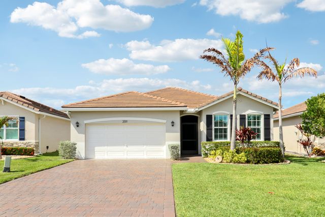 2011 NW Golden Oak Trail, Jensen Beach, FL 34957