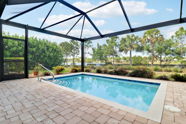 2011 NW Golden Oak Trail, Jensen Beach, FL 34957