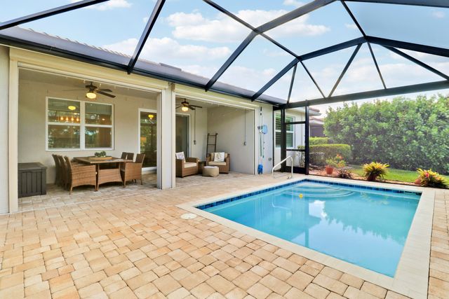 2011 NW Golden Oak Trail, Jensen Beach, FL 34957