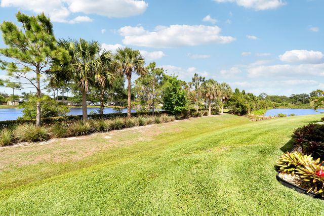 2011 NW Golden Oak Trail, Jensen Beach, FL 34957