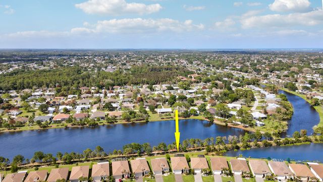 2011 NW Golden Oak Trail, Jensen Beach, FL 34957