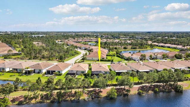 2011 NW Golden Oak Trail, Jensen Beach, FL 34957