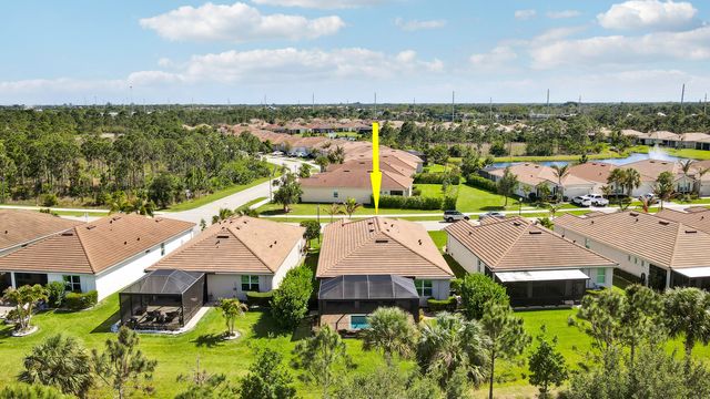 2011 NW Golden Oak Trail, Jensen Beach, FL 34957