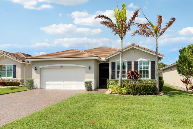 2011 NW Golden Oak Trail, Jensen Beach, FL 34957