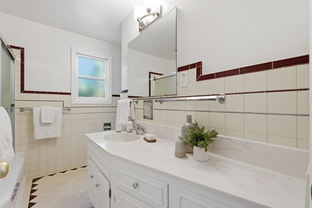 1945 Birch Avenue, San Carlos, CA 94070