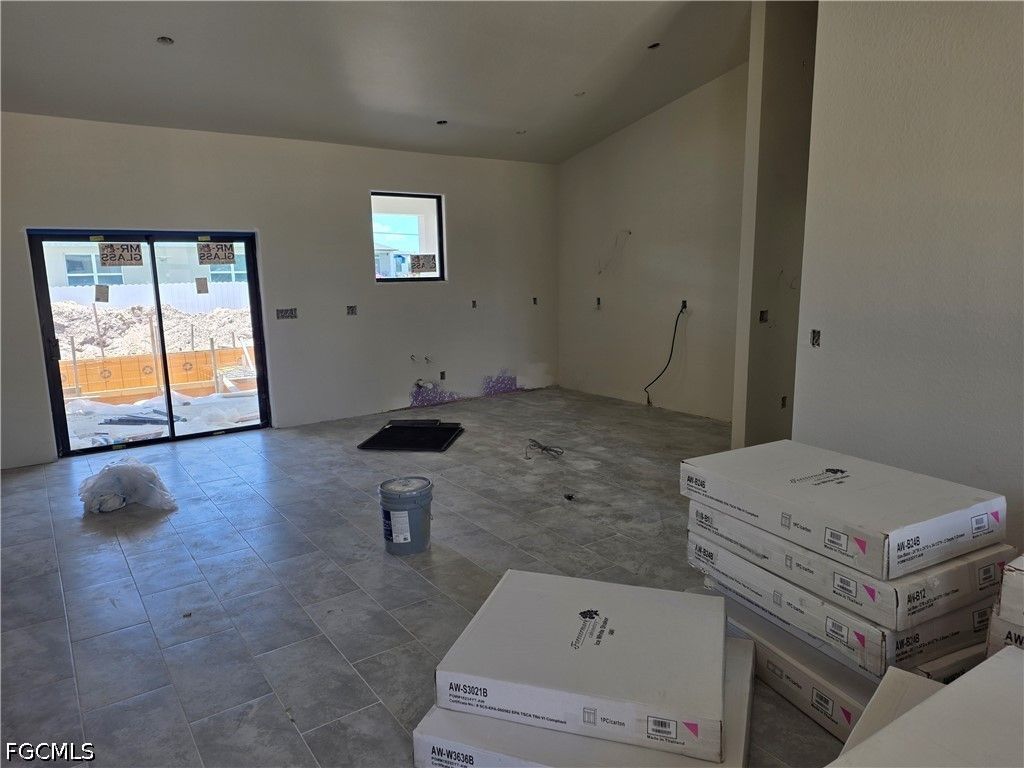 Image 5 of property listing at 2615 NW 26th TER, Cape Coral, FL 33993