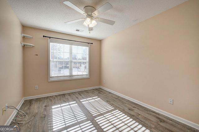 221 Mackenzie Court, Canton, GA 30115