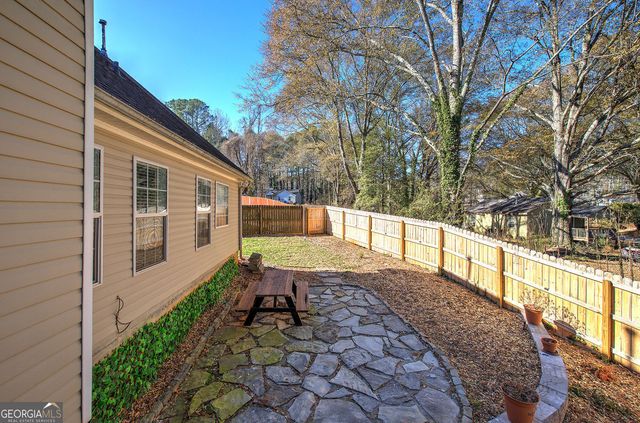 221 Mackenzie Court, Canton, GA 30115