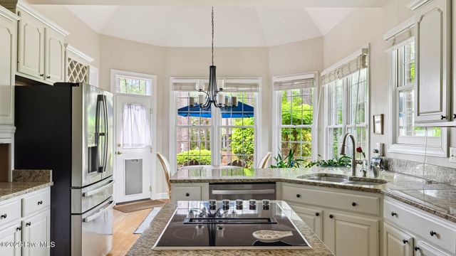 5 Wake Forest Court, Southern Pines, NC 28387