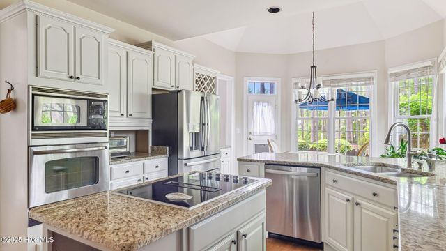 5 Wake Forest Court, Southern Pines, NC 28387