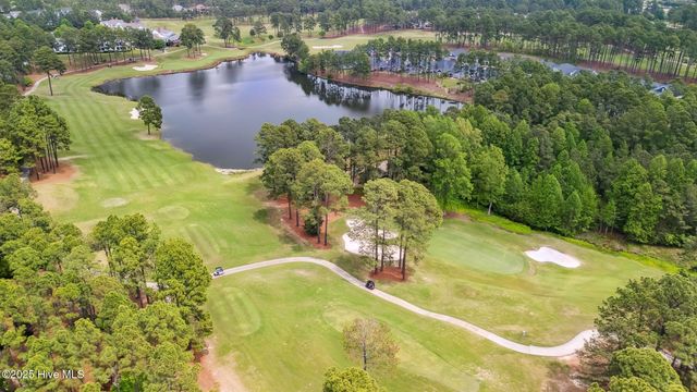 5 Wake Forest Court, Southern Pines, NC 28387