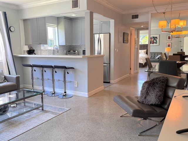 624 Antioch Avenue 6, Fort Lauderdale, FL 33304