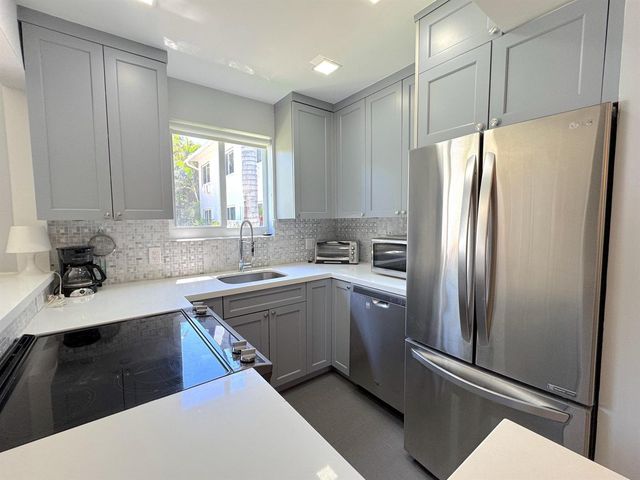 624 Antioch Avenue 6, Fort Lauderdale, FL 33304