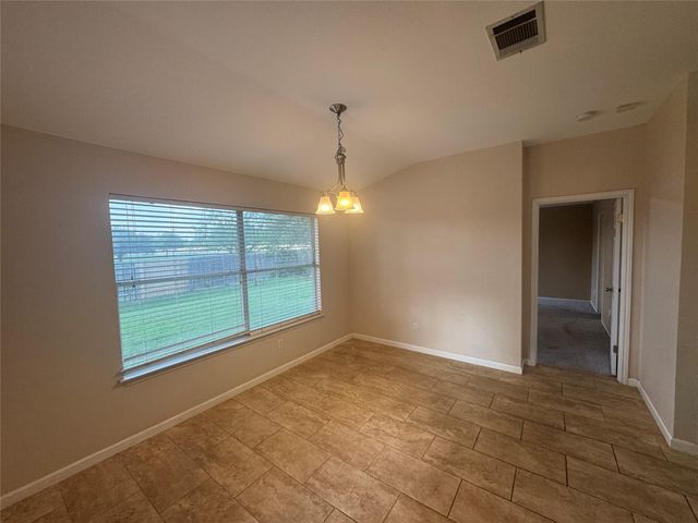 1002 Leah LN, Round Rock, TX 78665