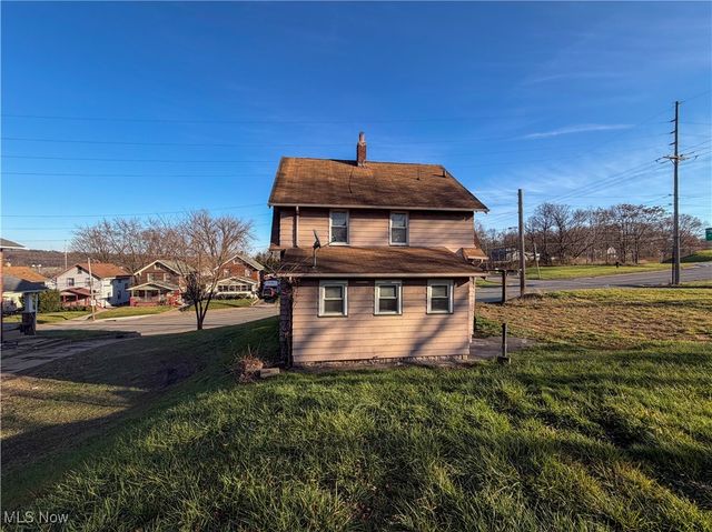 2426 Shirley Road, Youngstown, OH 44502