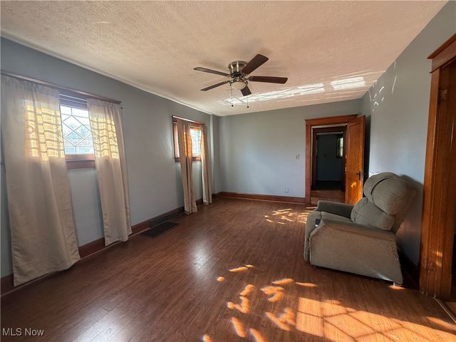 2426 Shirley Road, Youngstown, OH 44502