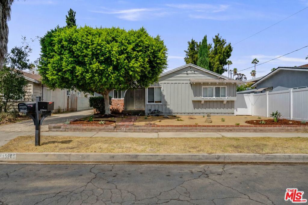 15905 Enadia Way, Los Angeles, CA 91406 — exterior