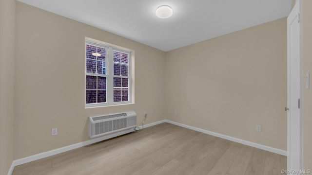 955 E 229th Street, Bronx, NY 10466