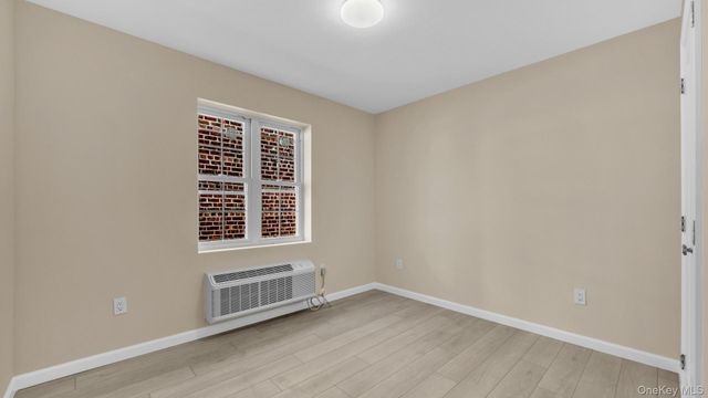 955 E 229th Street, Bronx, NY 10466