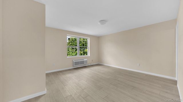 955 E 229th Street, Bronx, NY 10466