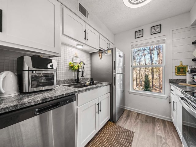 200 Gaucho Lane, Hot Springs Village, AR 71909