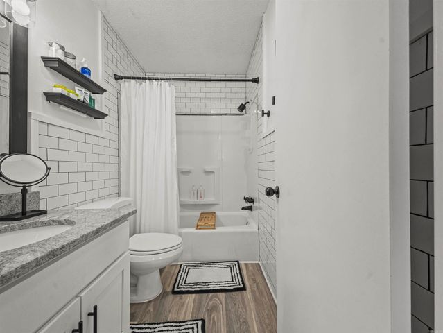 200 Gaucho Lane, Hot Springs Village, AR 71909