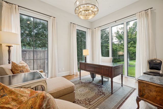 4045 Glenwick Lane, University Park, TX 75205