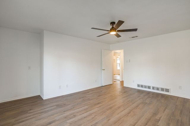 1303 Glenhaven Drive, Cleburne, TX 76033