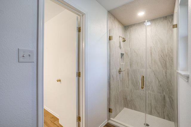 1303 Glenhaven Drive, Cleburne, TX 76033