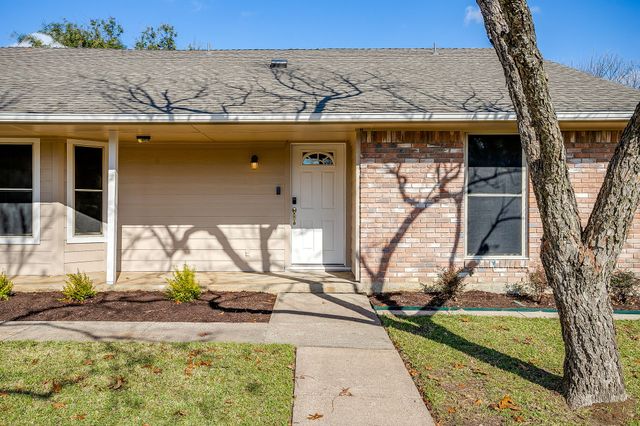 1303 Glenhaven Drive, Cleburne, TX 76033