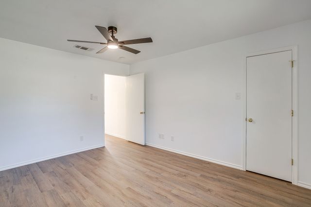 1303 Glenhaven Drive, Cleburne, TX 76033