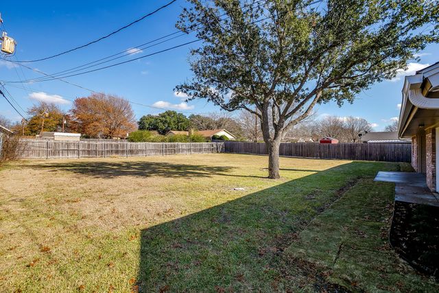 1303 Glenhaven Drive, Cleburne, TX 76033