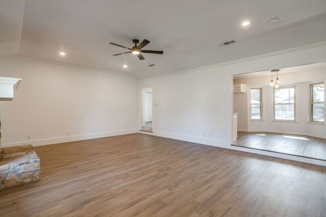 1303 Glenhaven Drive, Cleburne, TX 76033