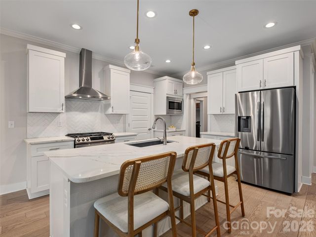 201 Weybridge Drive, Arden, NC 28704