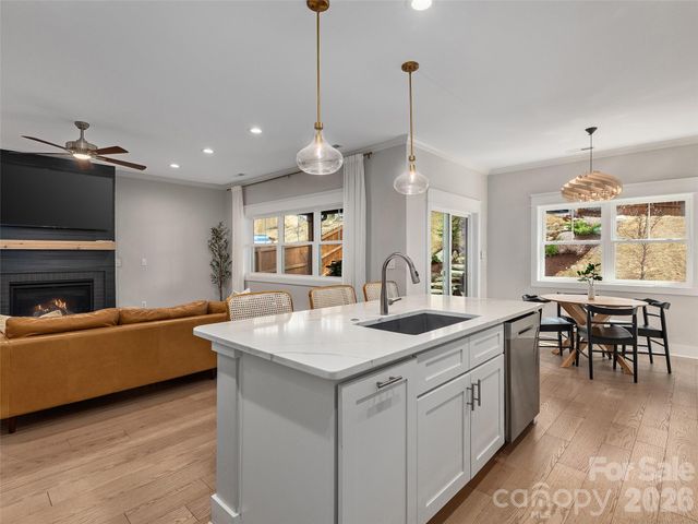 201 Weybridge Drive, Arden, NC 28704